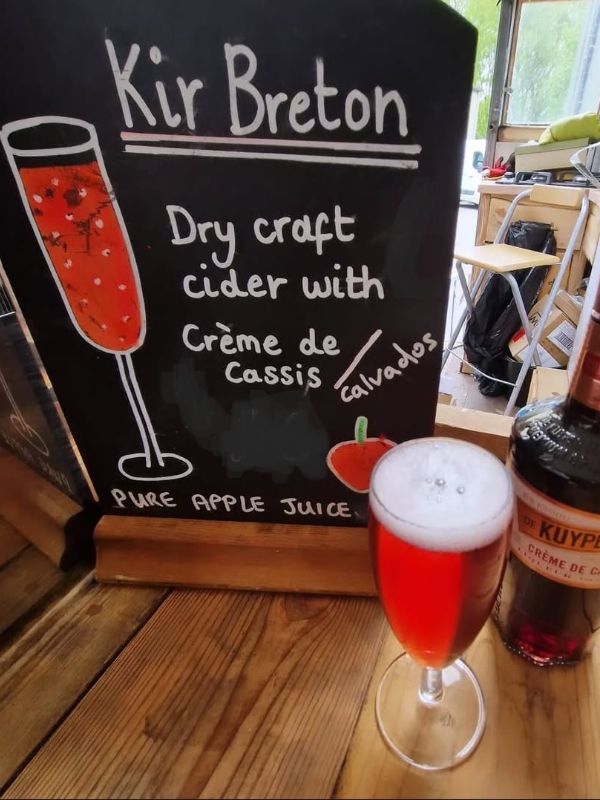 0d4df405-1fd0-495e-9bdd-296739adfe58 (1)